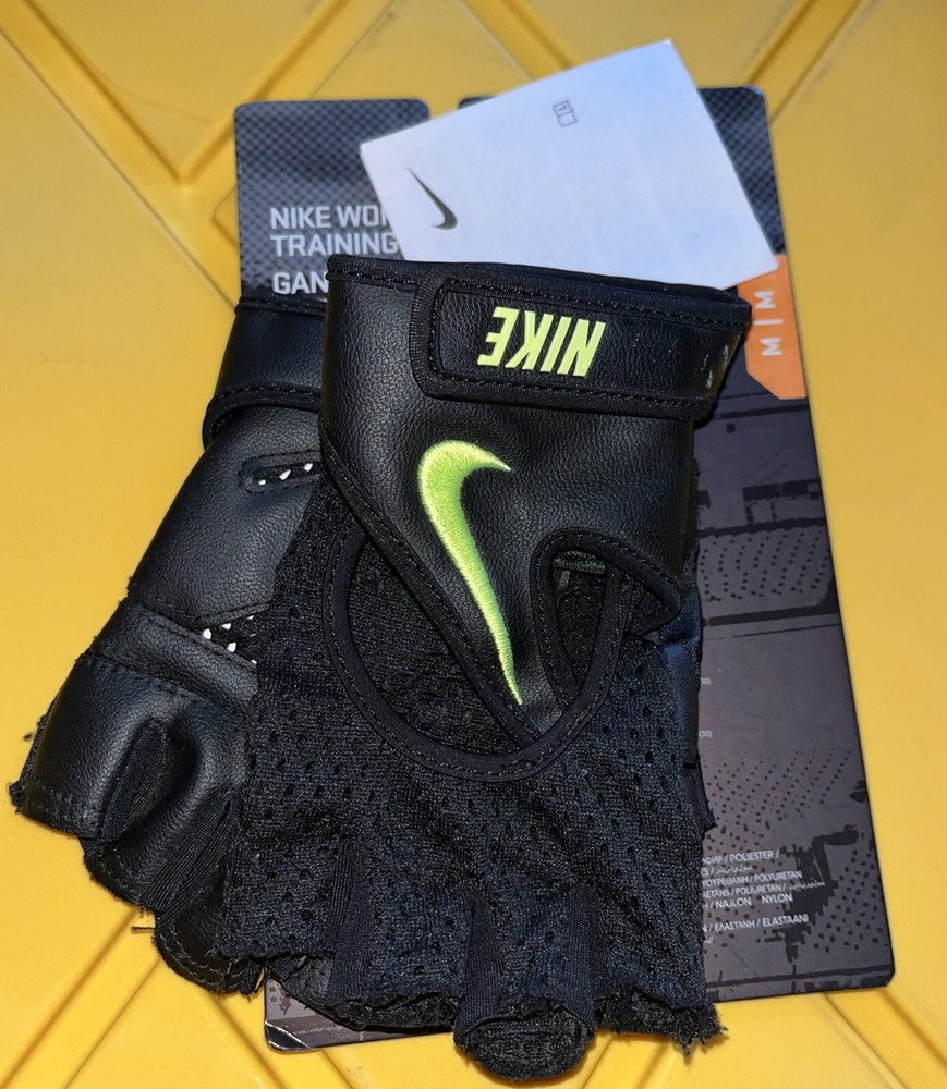 NIKE WOMENS PRO ELEVATE TRAINING GLOVES MEDIUM