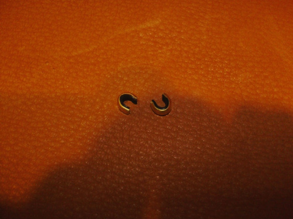 TWO*[2]*BRASS* CRIMP-ON* NOCKING POINTS*MEDIUM*BLACK