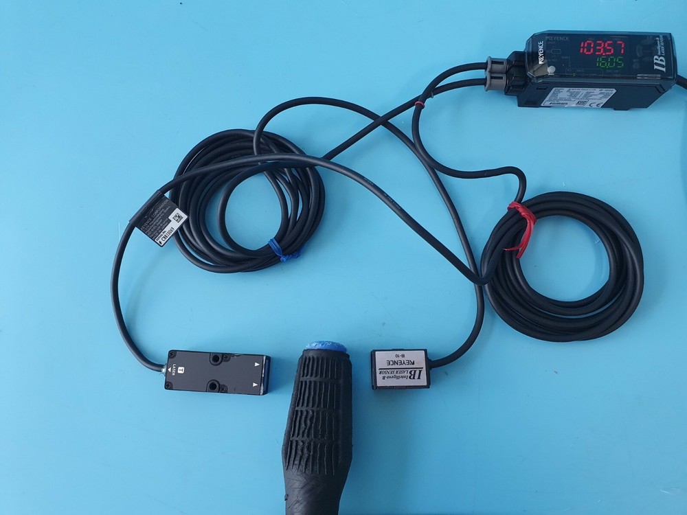 KEYENCE IB-10 Laser Thrubeam Sensor