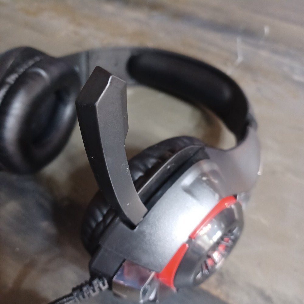 Nyko Core Headset Universal Wired Audio and Chat Headset