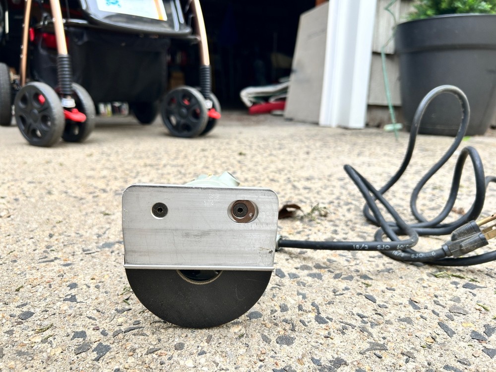 electric Bosch palm router