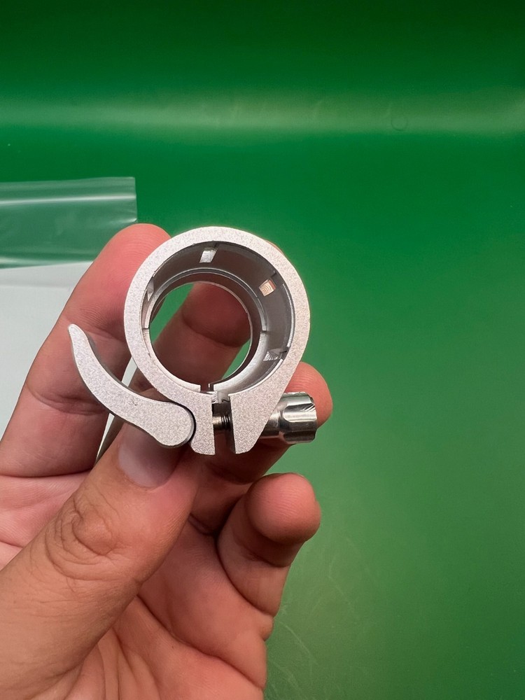 Autococker Clamping Feedneck