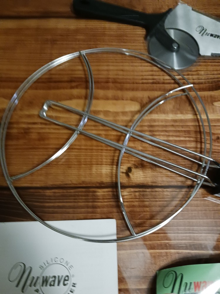 Nuwave Pizza Flipper And Pizza Server