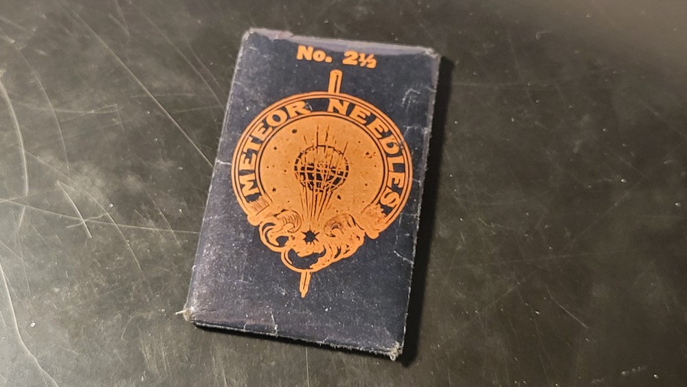 Meteor No 2 1/2 Gramophone phonograph needle Packet Part Full - Split On Side
