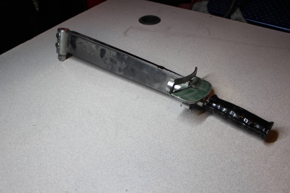 Tohnichi Torque Beam Wrench 1300F
