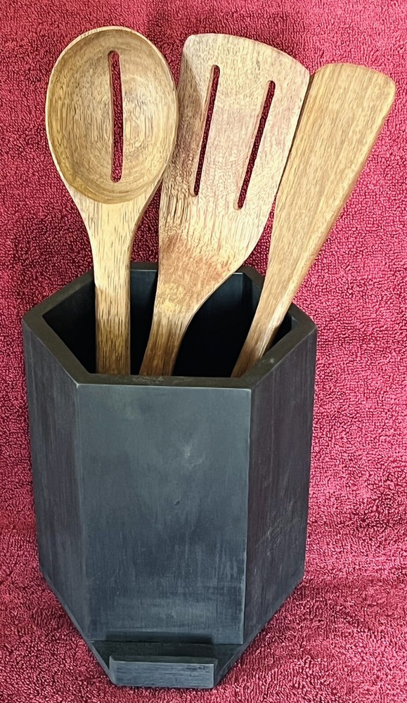 Hotel Collection Crock & Utensil Set New