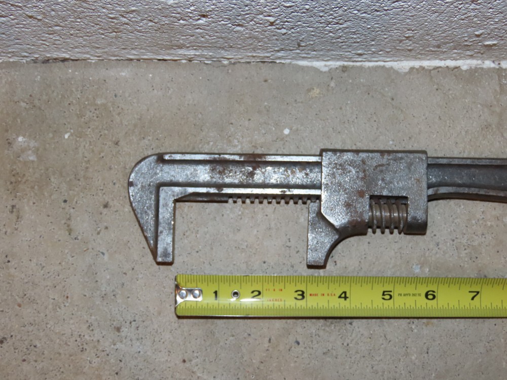 Vintage 11" Auto Monkey Pipe Wrench Adjustable Hand Tool Engine