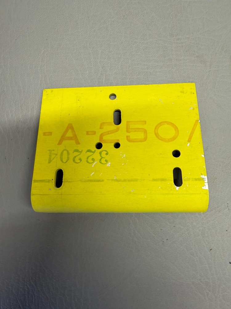 32204-000 Piper Plate