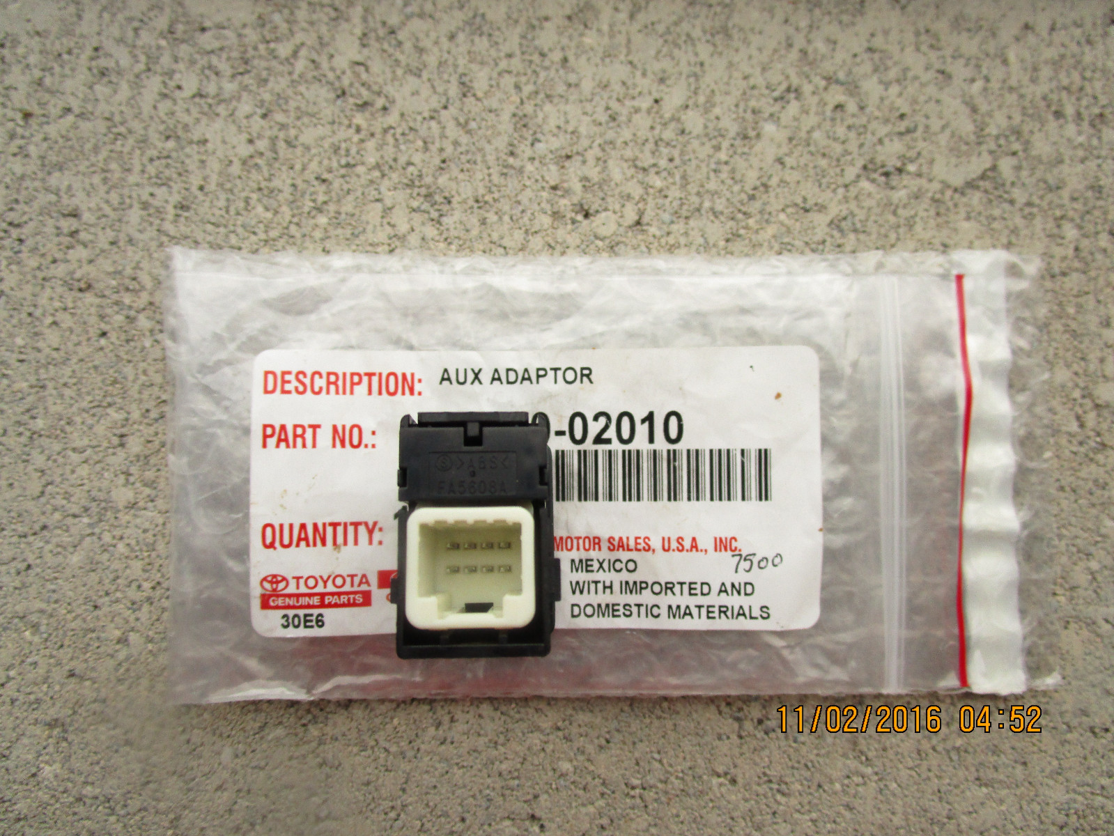 08 - 11 TOYOTA HIGHLANDER LIMITED AUXILIARY AUX ADAPTER & STEREO JACK NEW 02010