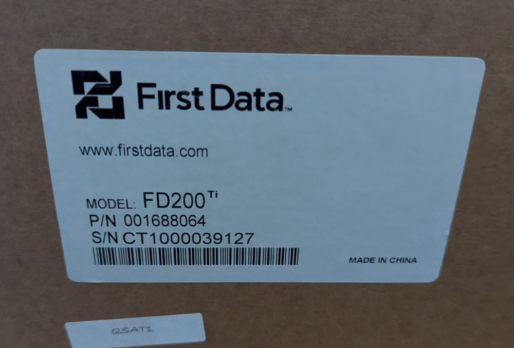 First Data FD200 Dual Comm Credit Card Machine NEW