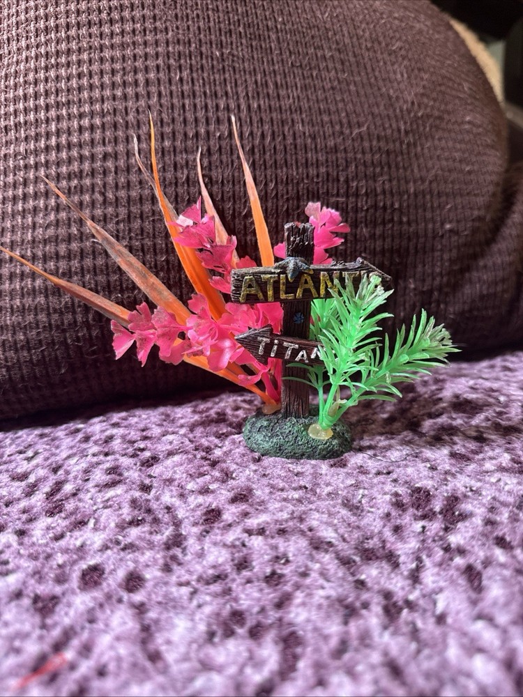Atlantis Titanic Plastic Greenery Aquarium Decor! Fish