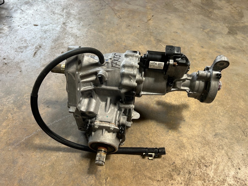 17-19 Cadillac XT5 A/T TRANSFER CASE OEM
