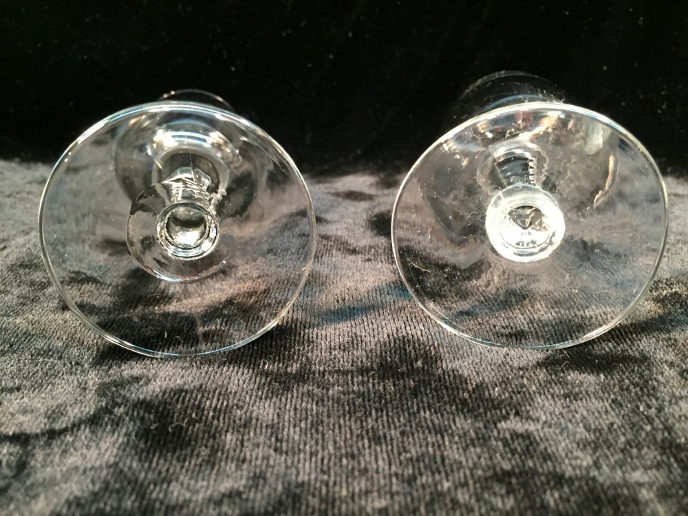 2 Different Sets of 4 Cordial Glassware