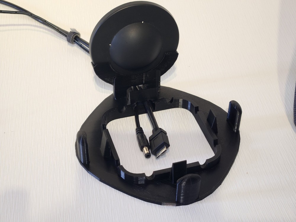 Coolpo Pana Base & Cable Organizer