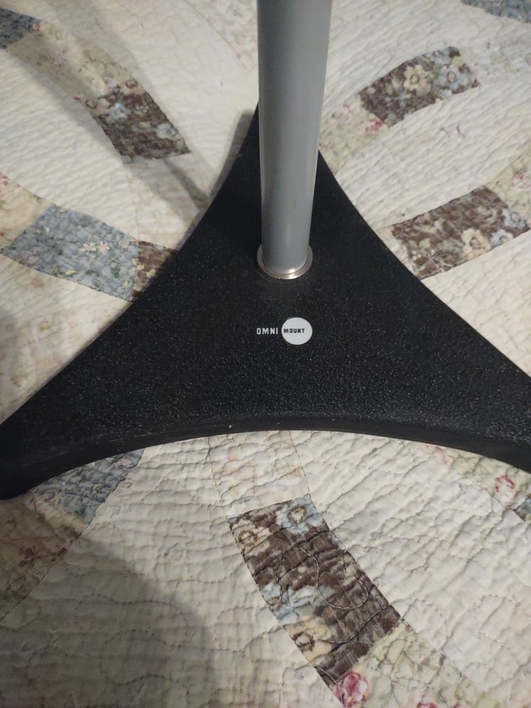 Omnimount SR3 Adjustable Speaker Stands