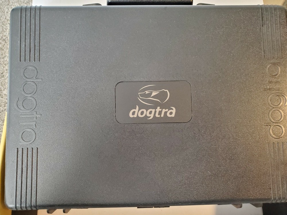 USED DOGTRA 1900S SUPERIOR VERSATILITY REMOTE CONTROLLED DOG TRAINING COLLAR