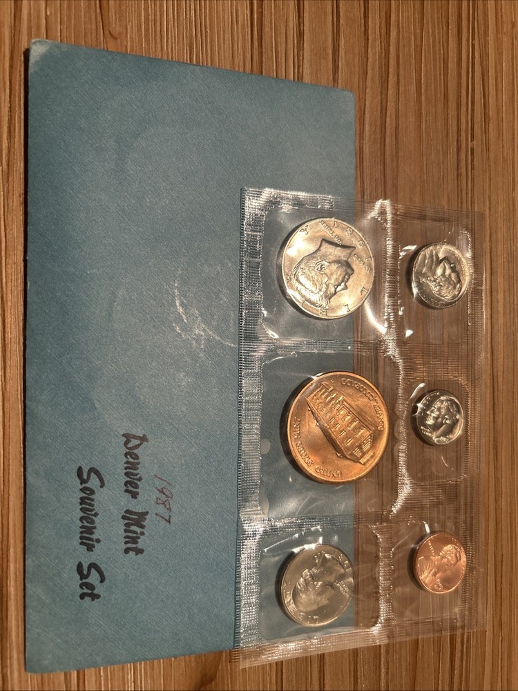 1987 D US Mint Denver Souvenir Set with Envelope