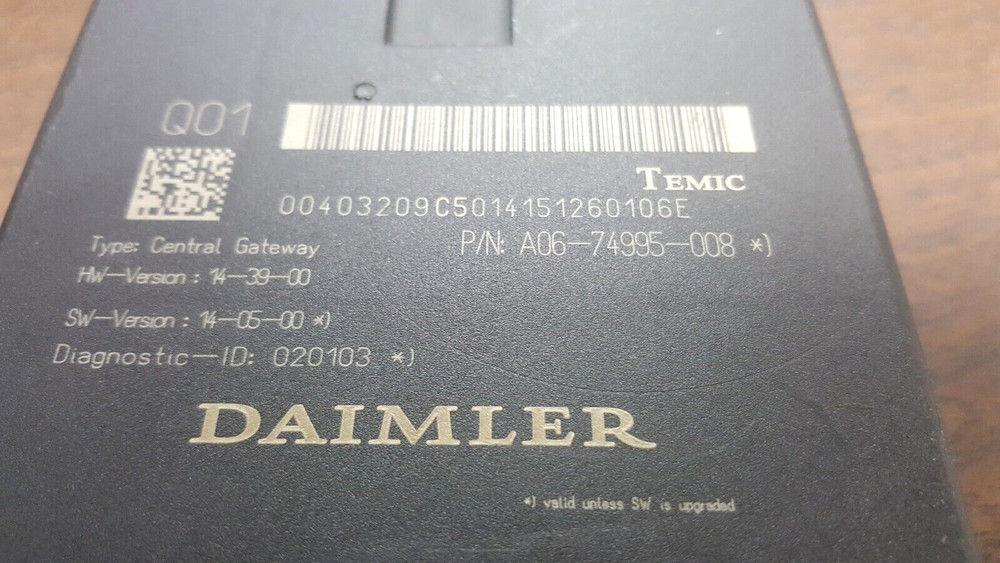 FREIGHTLINER CASCADIA CHASSIC CONTROL MODULE DAIMLER A06- 74995 -008