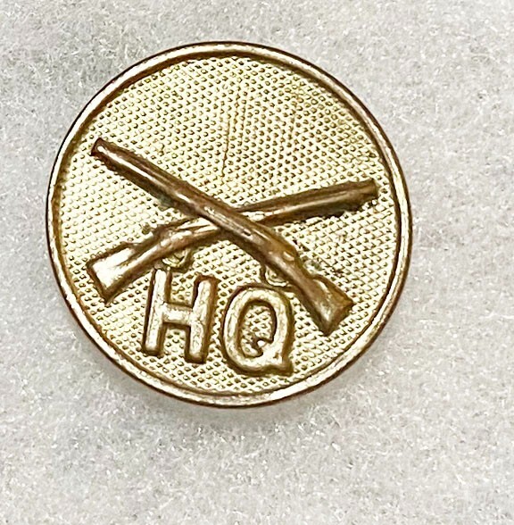 1920's Enlisted Infantry HQ Company Collar Disc