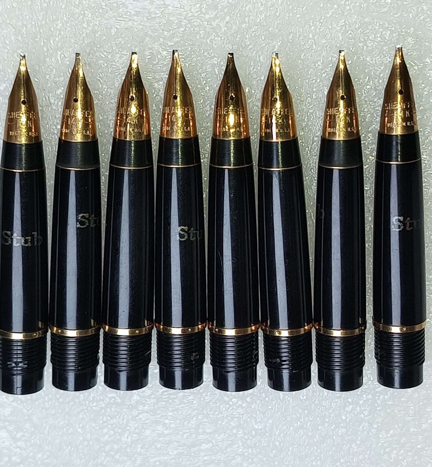 (1) Sheaffer Triumph Solid 14K Gold Stub Nib Unit, Section & Feed Touchdown Era