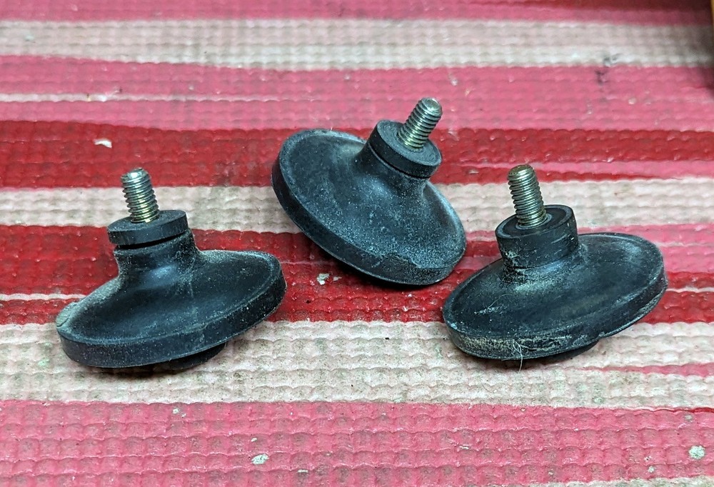 3 foot inserts from Technics SL-1200 MK2 turntable
