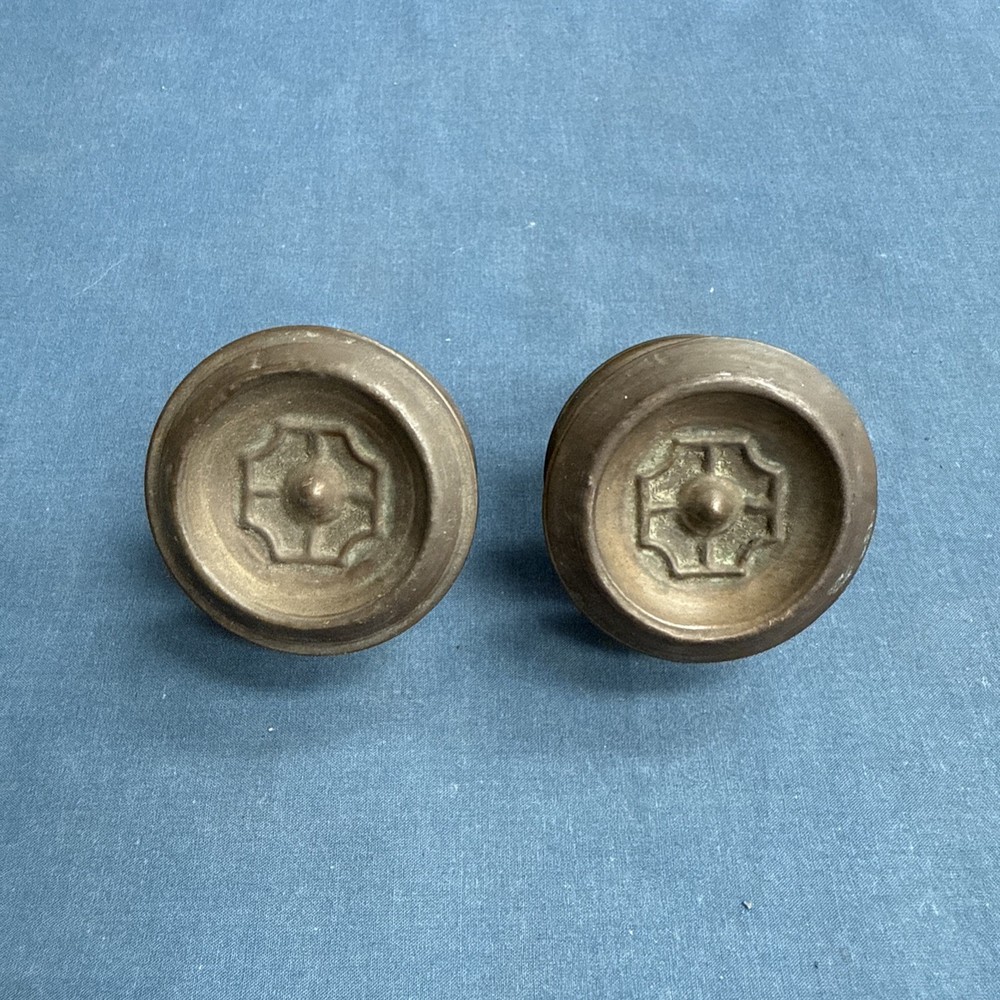 2 Antique Brass Drawer Pull Knobs Federal Pull Handles Furniture Hardware