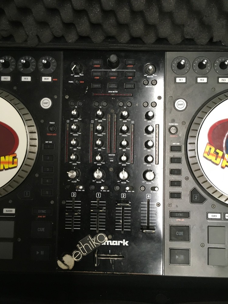 Numark NS7II Digital DJ Controller w/ ODYUSA Soft Case
