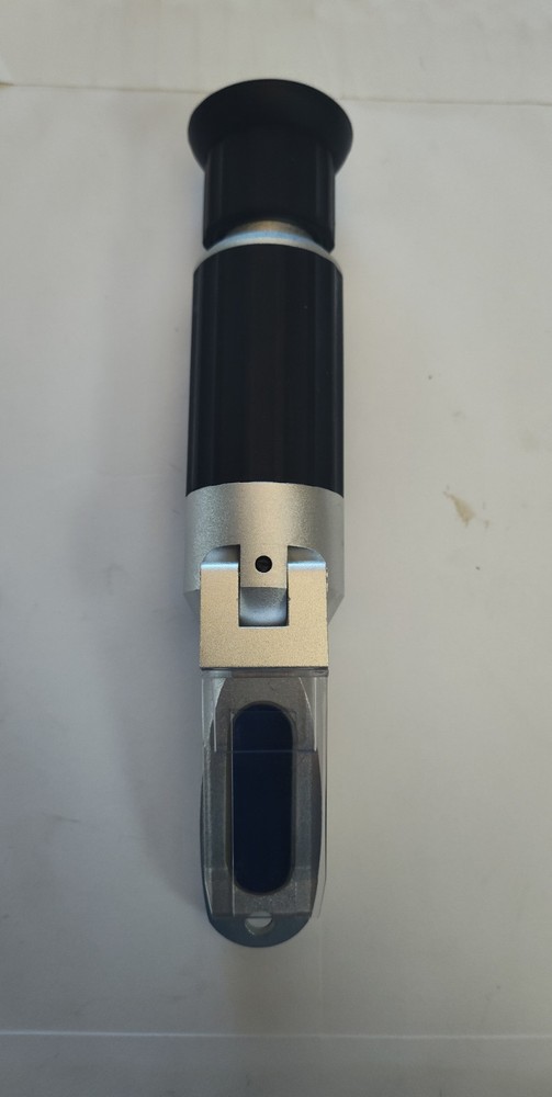 Westover Model RHB-32 Hand Held Brix Refractometer