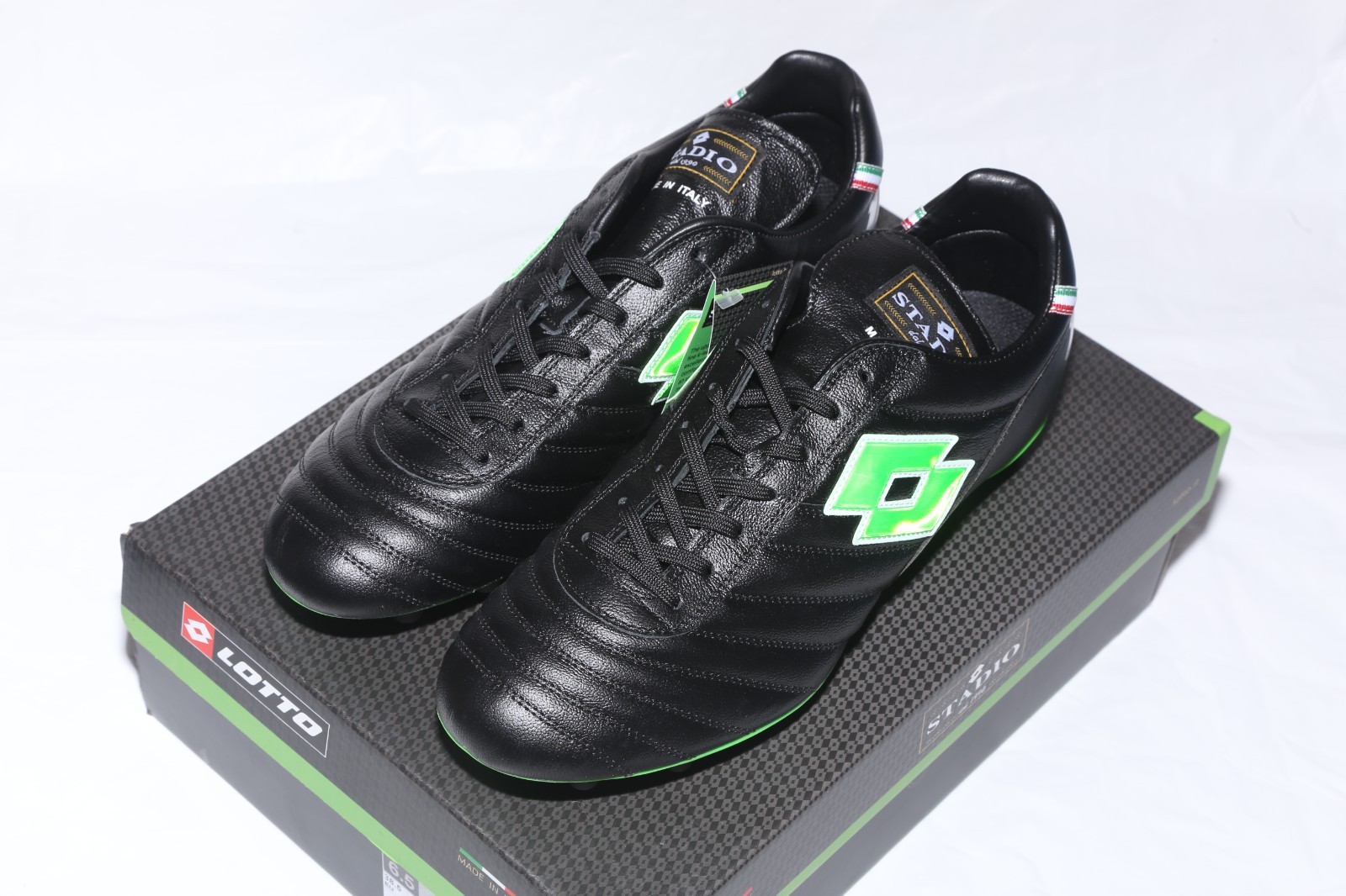 Lotto Stadio OG II FG Soccer Cleats Unisex - Men size 8.5 MSRP $220