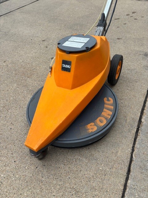 Taski Supersonic Floor Scrubber/Buffer/Burnisher Uses a 20" buffing pad, #9542