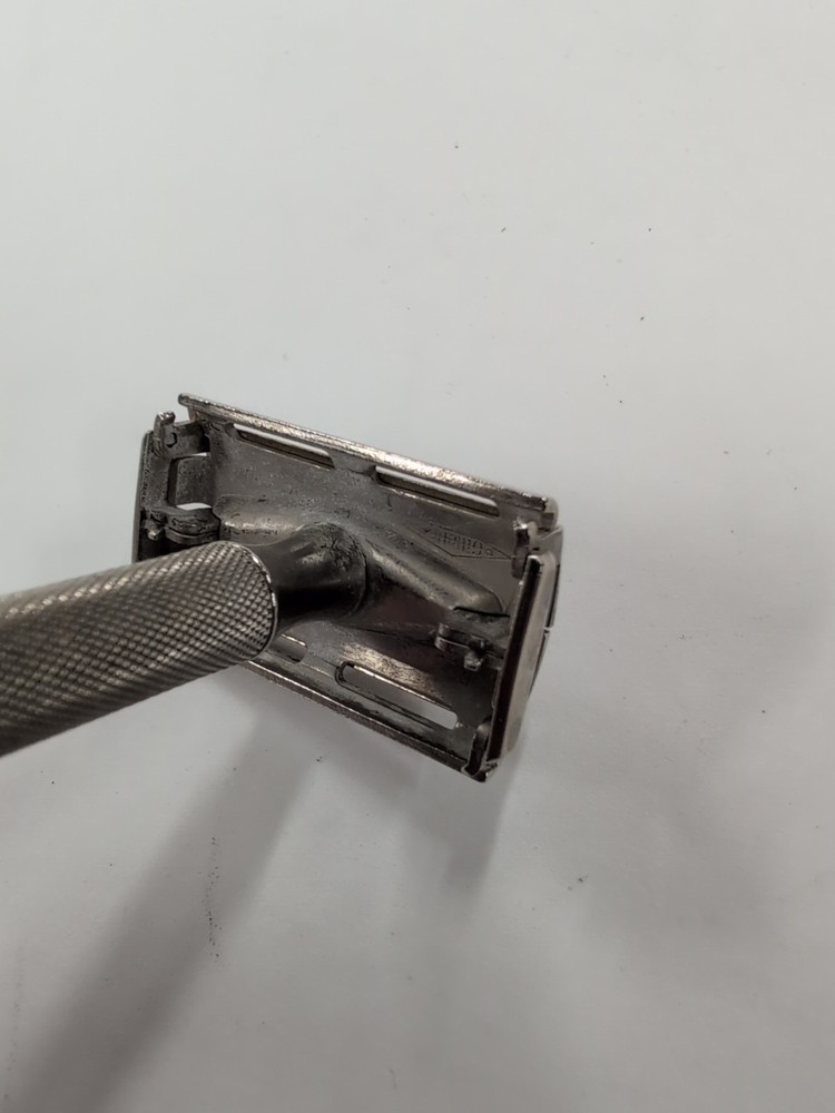 Vintage Gillette Super Speed DE Safety Razor Pre Date Code