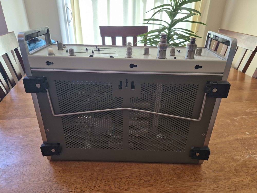 Hewlett Packard 8008A Pulse Generator