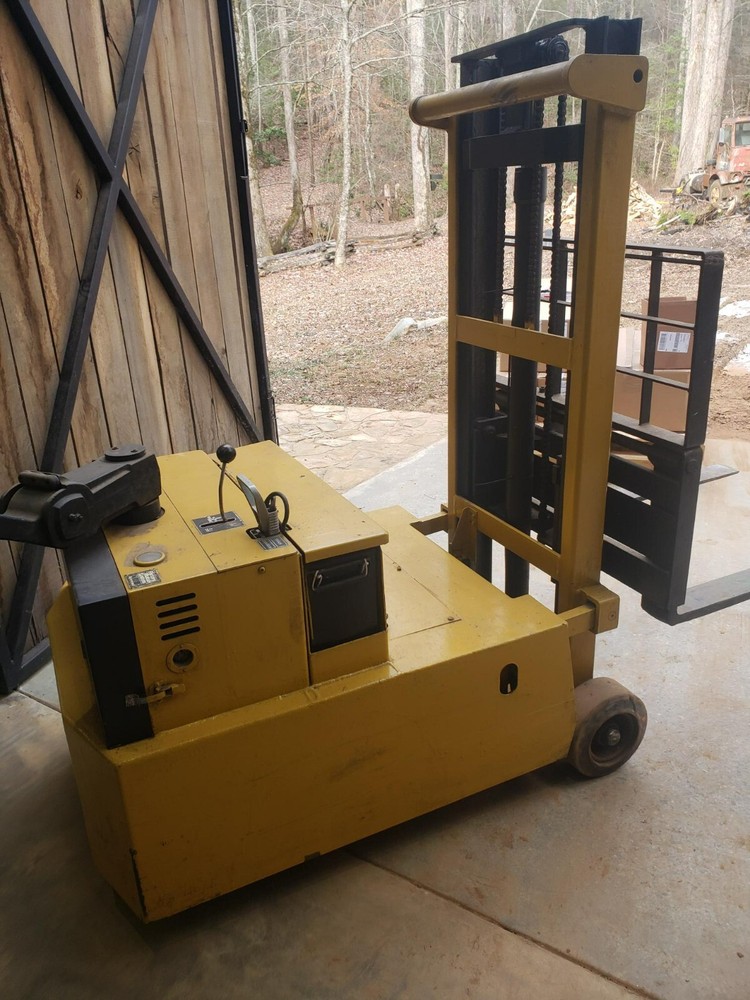Big Joe Counterbalance Stacker