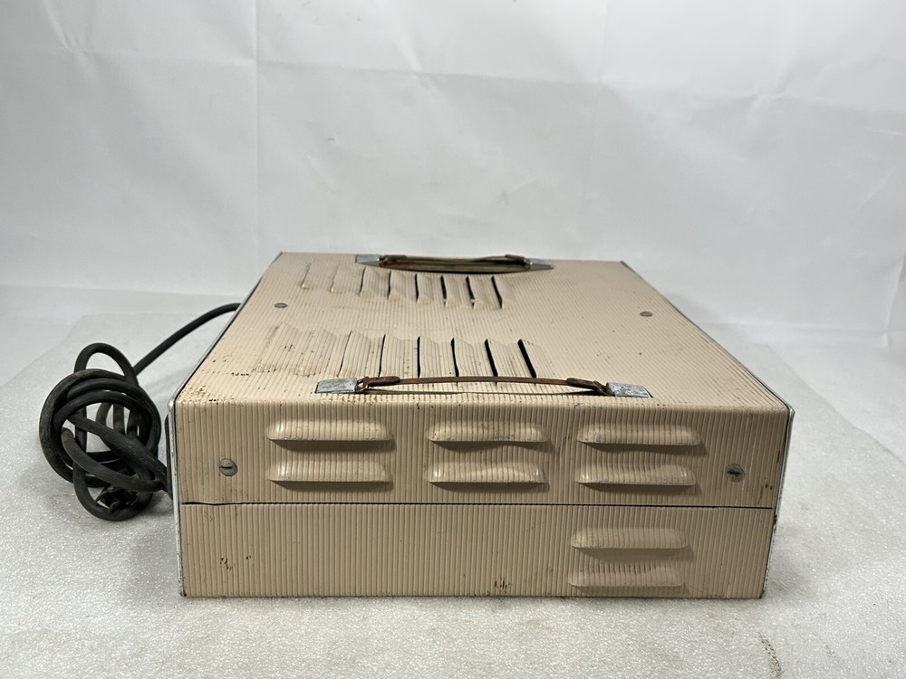 DataPulse 106A ~ Pulse / Signal Generator ~ PN: 32899-6 ~ No Fuse Cap / Untested