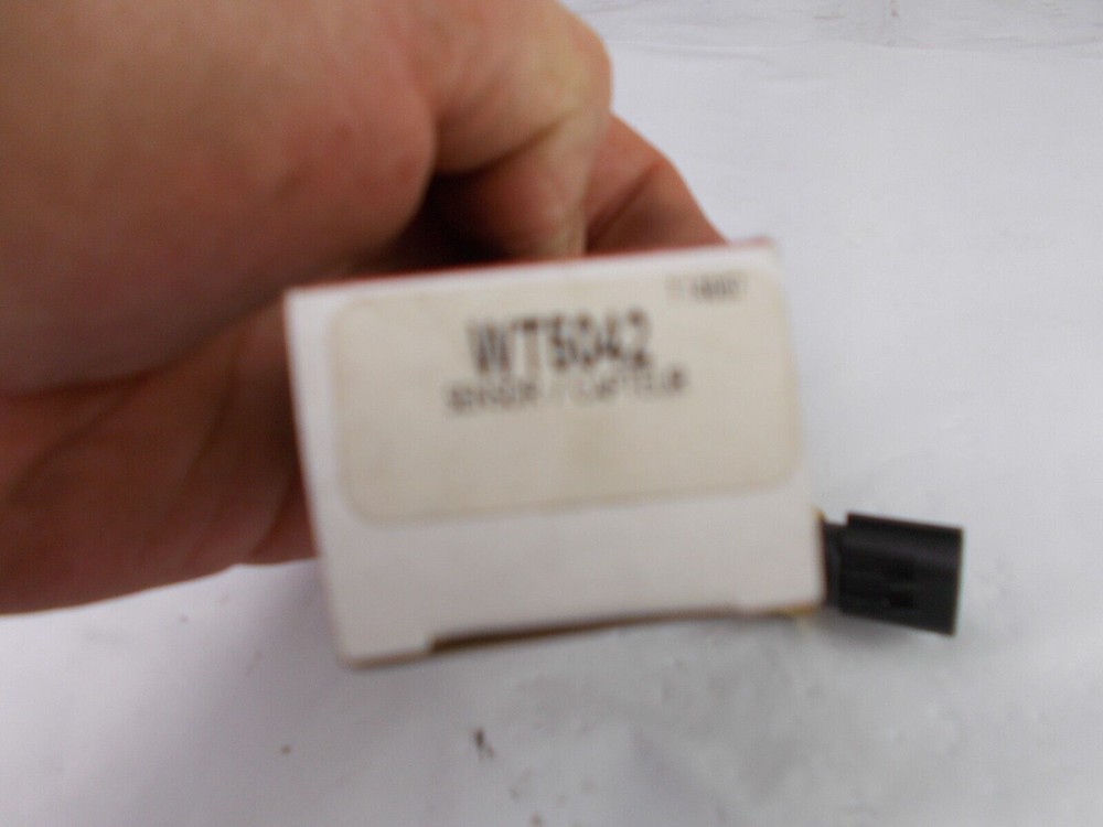 Engine Coolant Temperature Sensor Intermotor WT5042