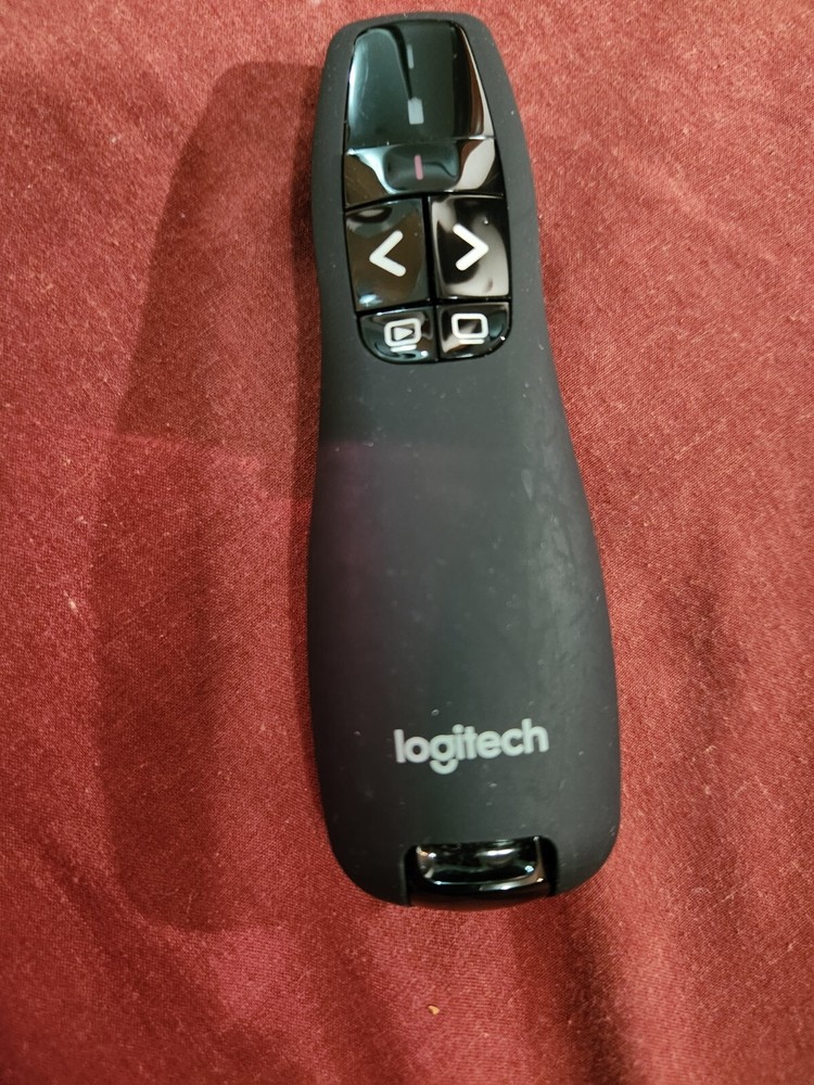 Logitech R400 Laser Presentation Remote  Control - Black