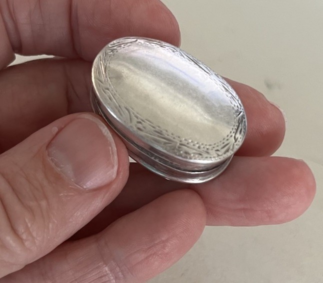 Oval Snuff Box / Pill container , Sterling Silver marked 925 Victorian antique