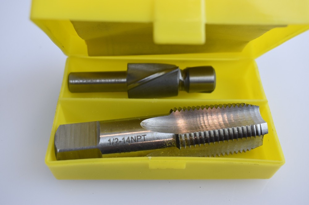 Hy-Tech Performance Thread-Saver 1/2" 14NPT with Case