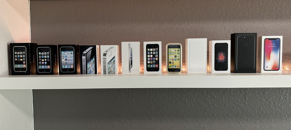 Apple iPhones Collection (12 Items)