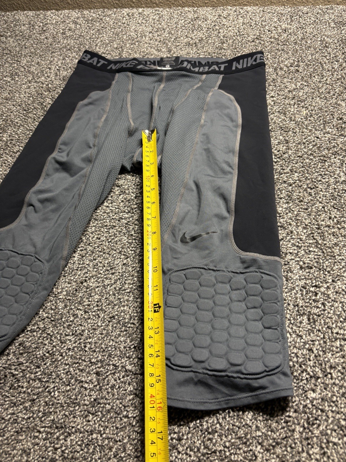 NIKE PRO COMBAT Knee Pads Compression Pants Mens Large 3/4 Sliding