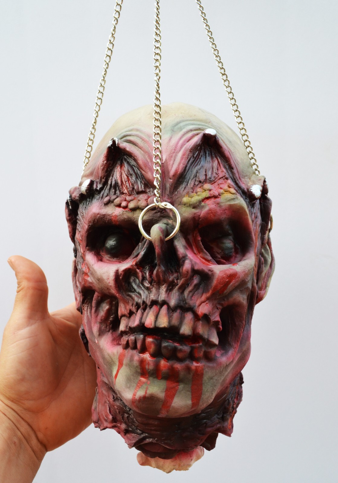 Life Size Halloween Props Scary Walking Dead Zombie Rotten Chained Head
