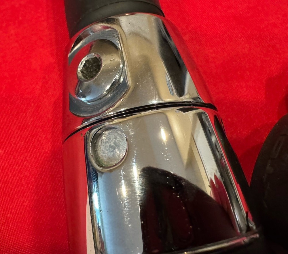 ATOMIC AQUATICS B2 SOLID BLACK EDITION REGULATOR LOOKS LIKE NEVER WET!