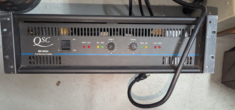 QSC MX 3000a Pro Audio Amplifier