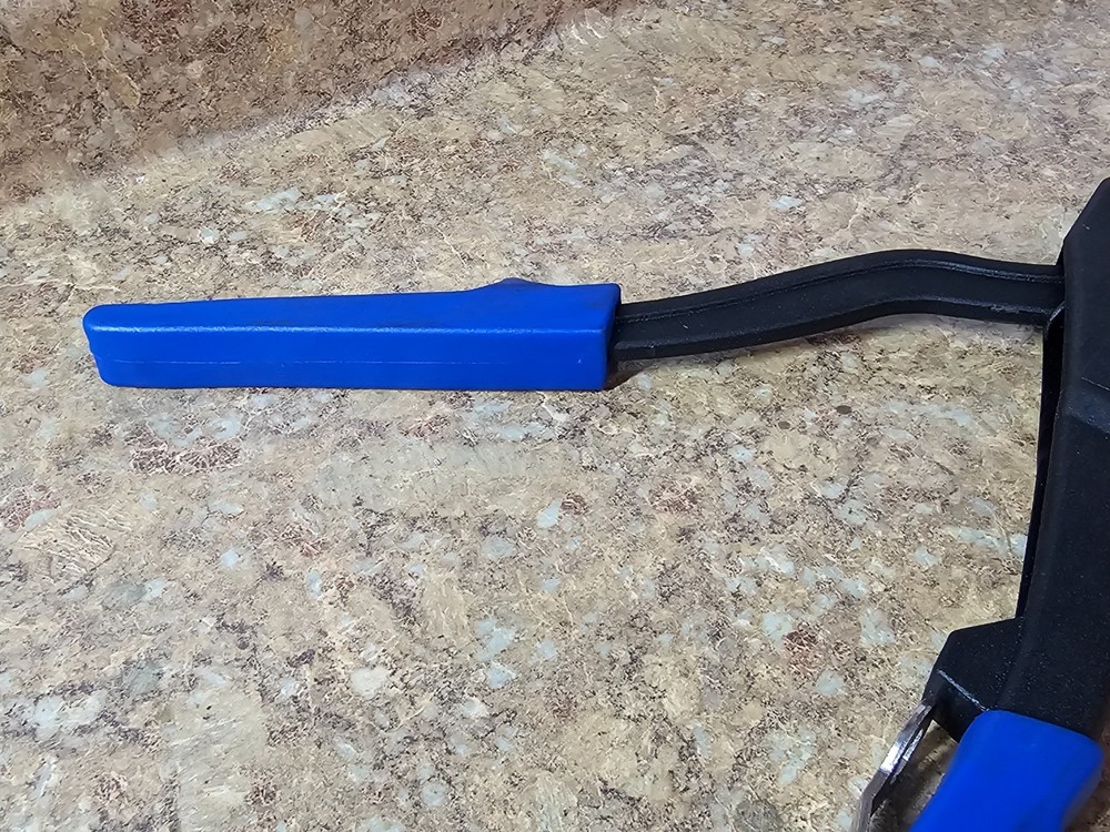 Rivet King Rivet Nut Manual Tool Pre-owned (Tool Only) Pre-owned