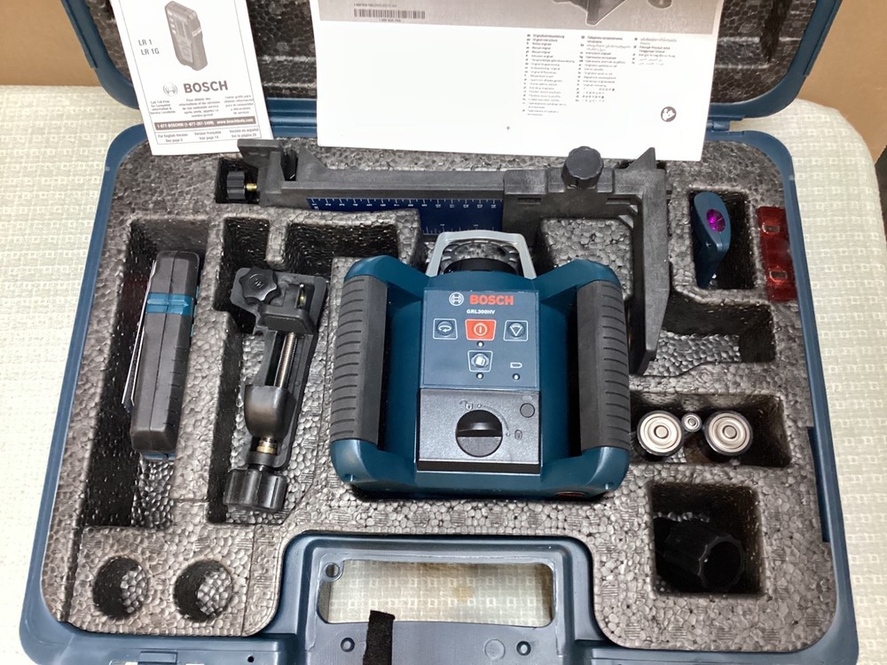 Bosch Horizontal an Vertical Rotating Self Leveling Laser Level
