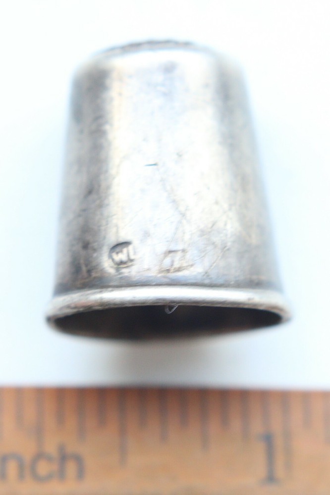Antique Old Silver Thimble (JAN)