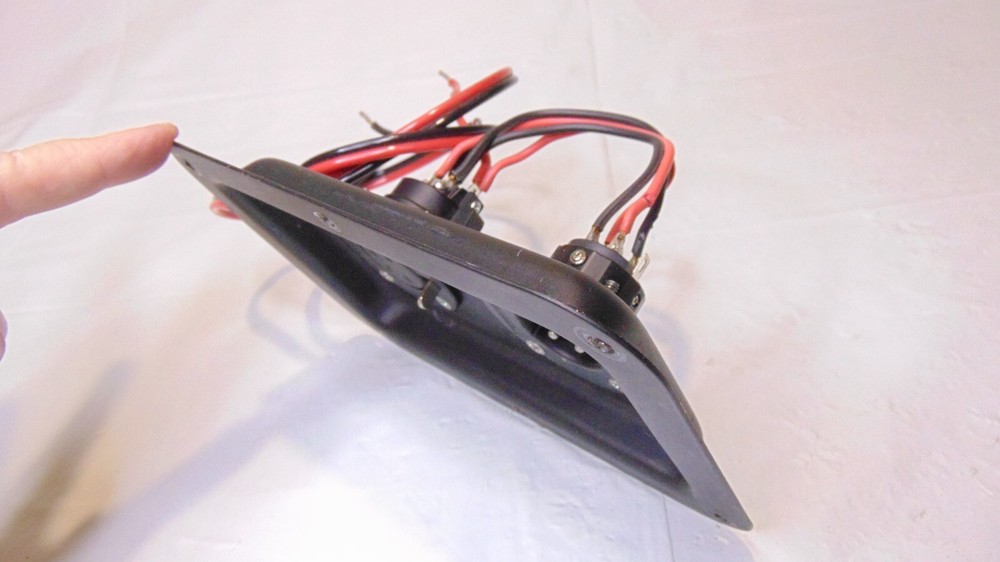 Subwoofer Speaker Connection/ link box large