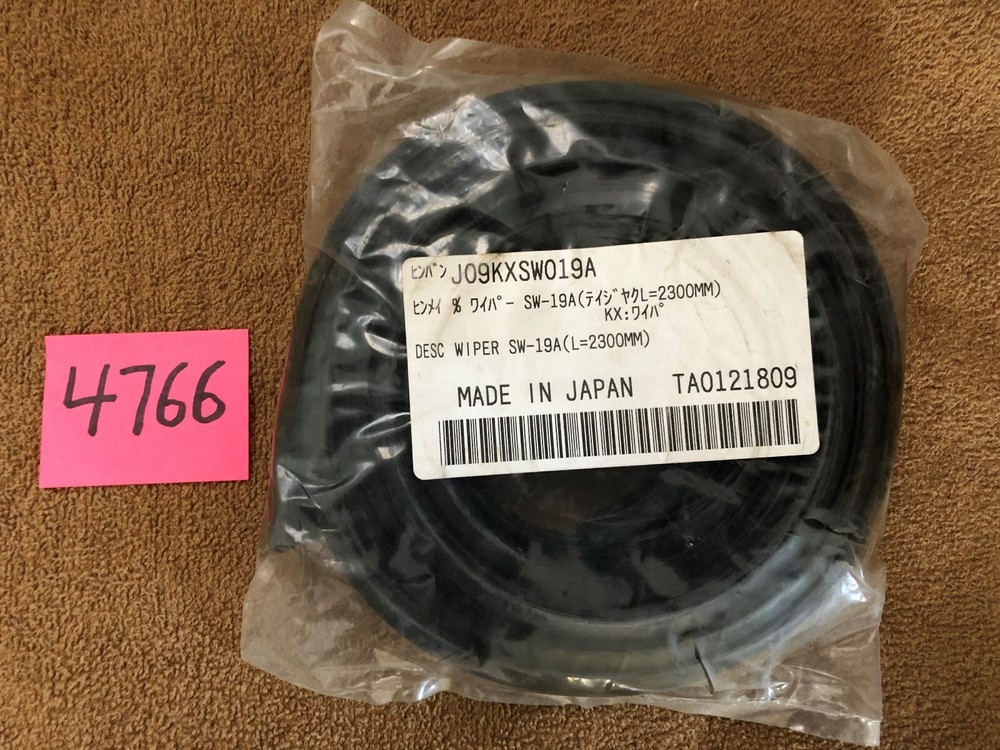 Mazak J09KXSW019A Wiper