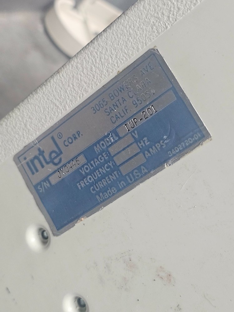 INTEL IUP 201 UNIVERSAL PROGRAMMER, OPERATE STAND ALONE OR CONNECT TO PC OR MDS