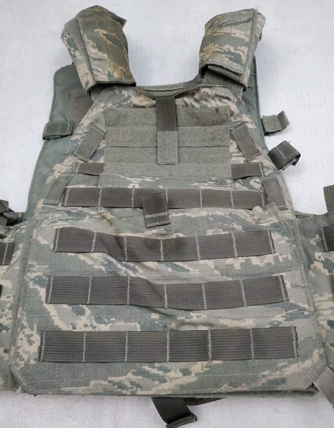 London Bridge Trading Plate Carrier Vest ABU LBT-6094A Medium Digital Camo